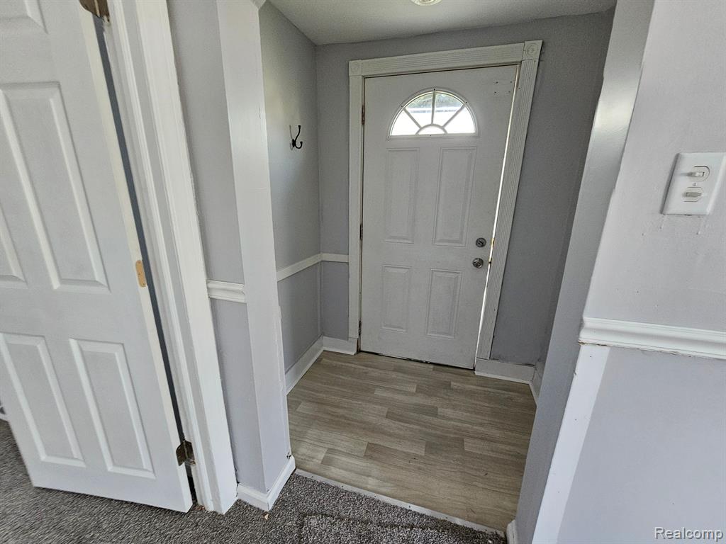 6828 Meadow Avenue Property Photo 6