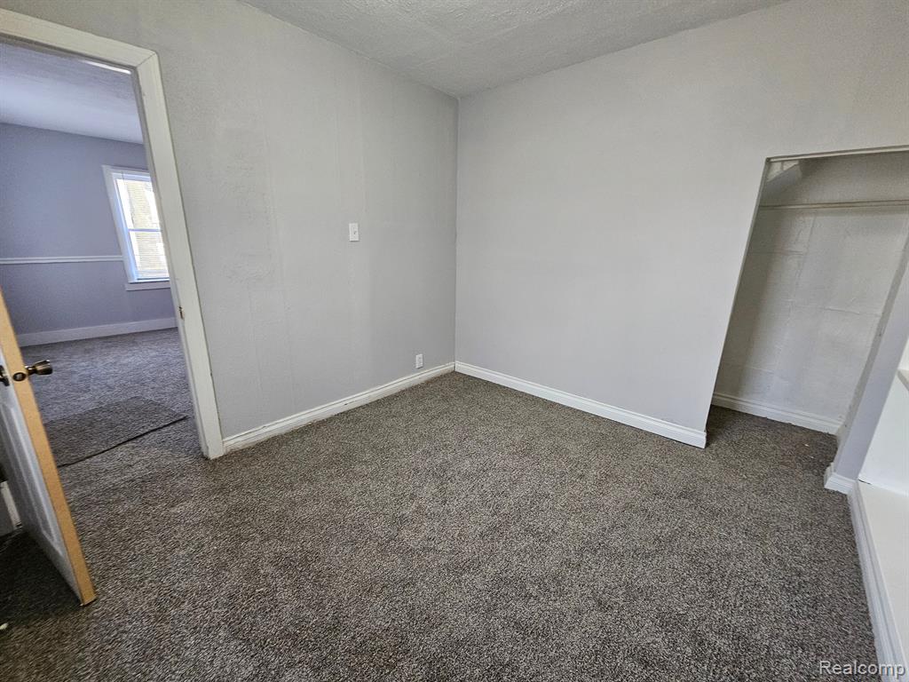 6828 Meadow Avenue Property Photo 7