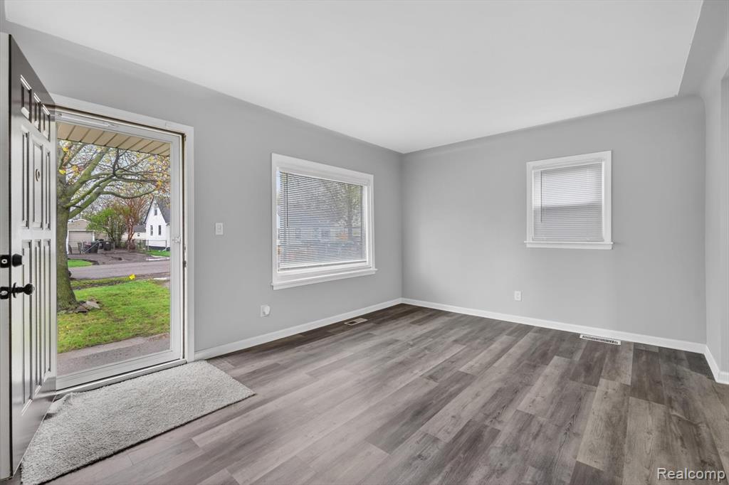14360 Cornell Street Property Photo 4