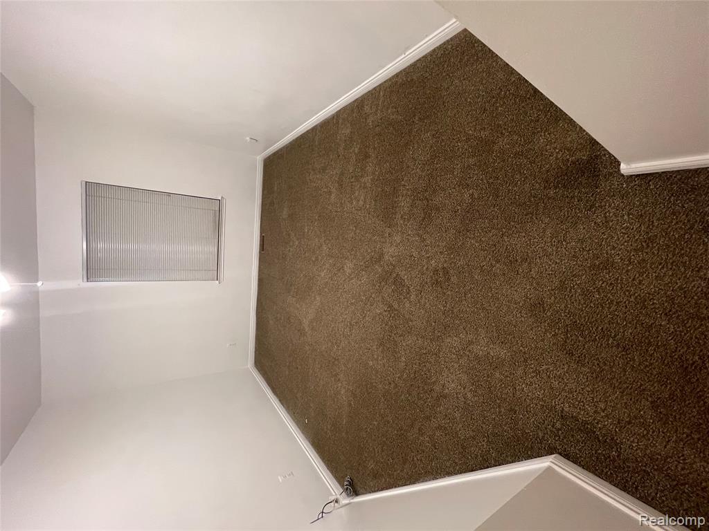 13239 St Ervin Avenue Property Photo 2