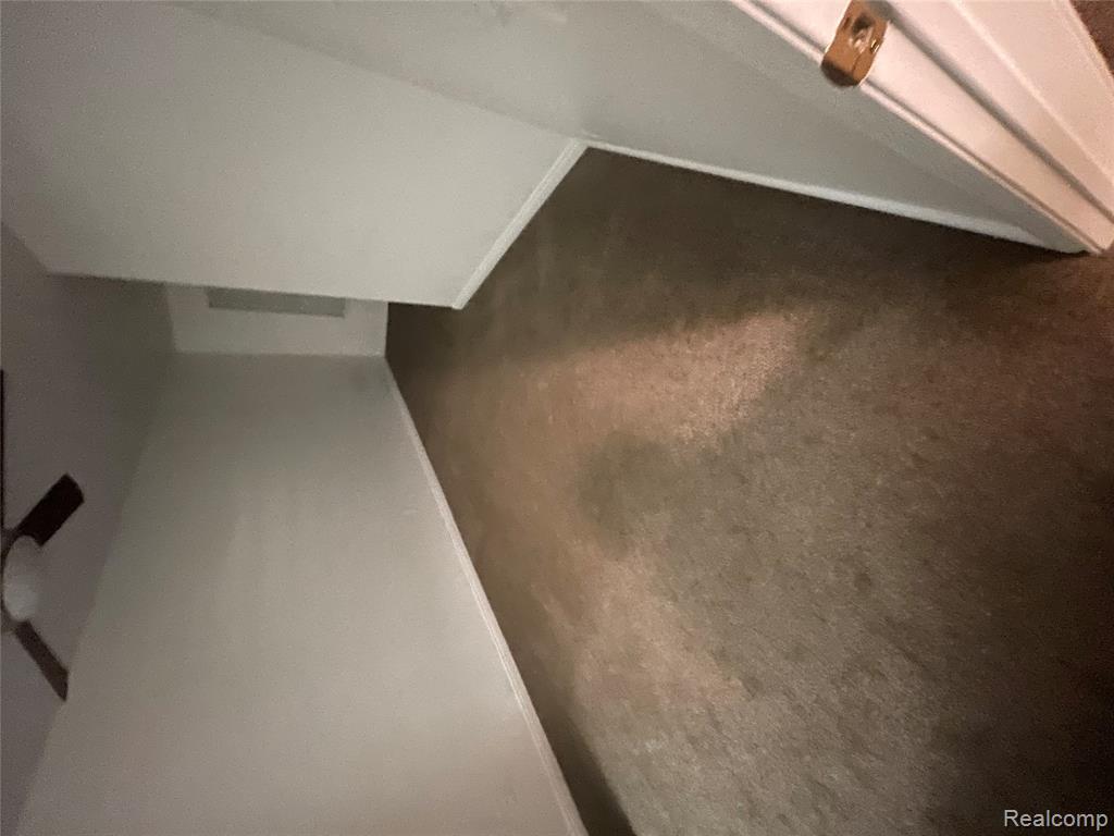 13239 St Ervin Avenue Property Photo 4