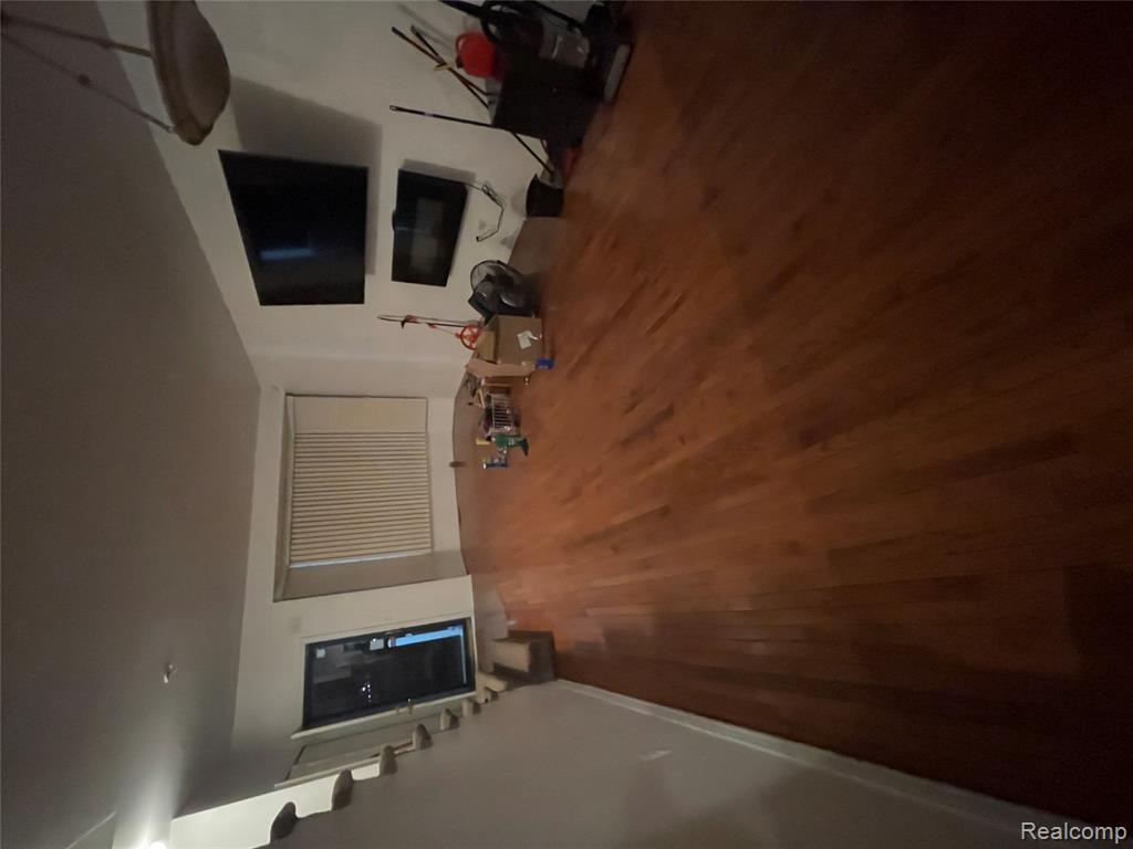 13239 St Ervin Avenue Property Photo 12