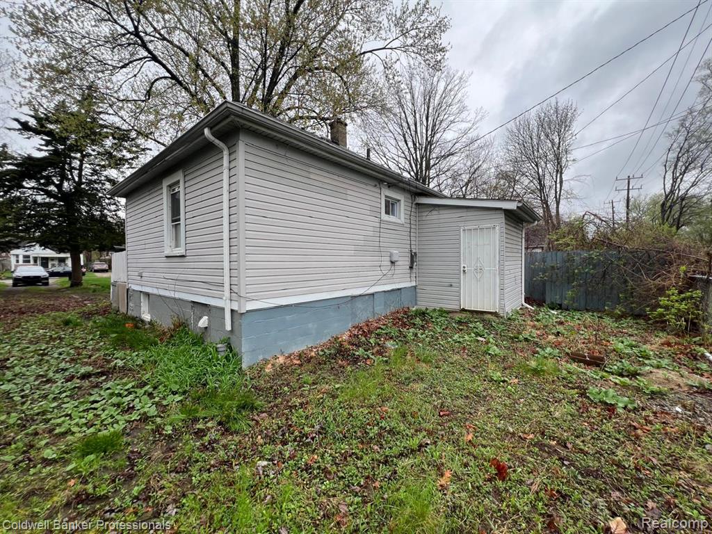 8080 Penrod Street Property Photo 3