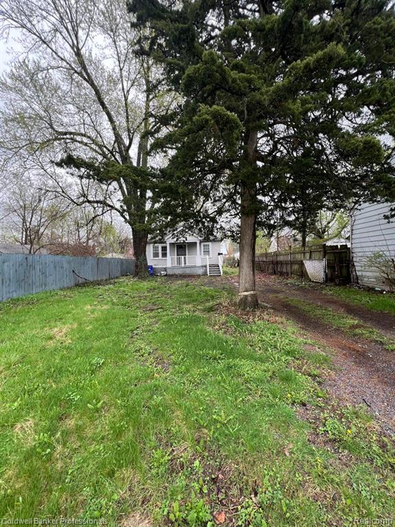 8080 Penrod Street Property Photo 4