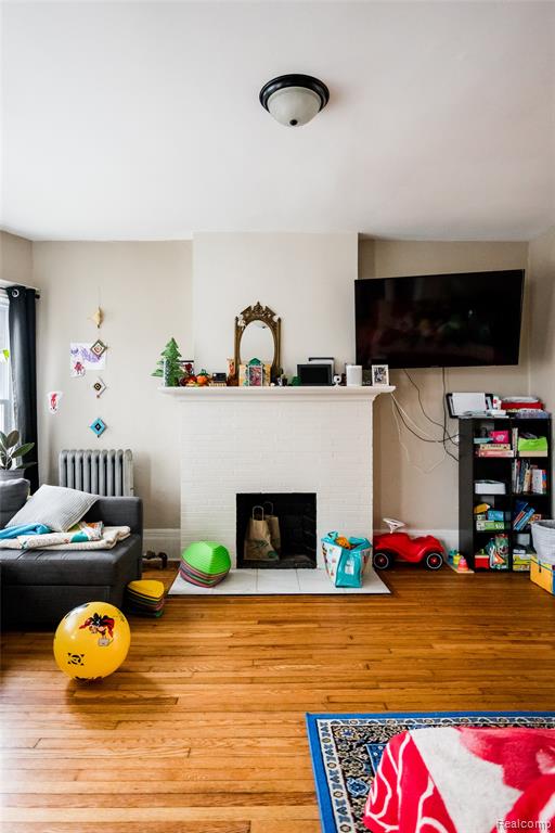 251 California Street Property Photo 3