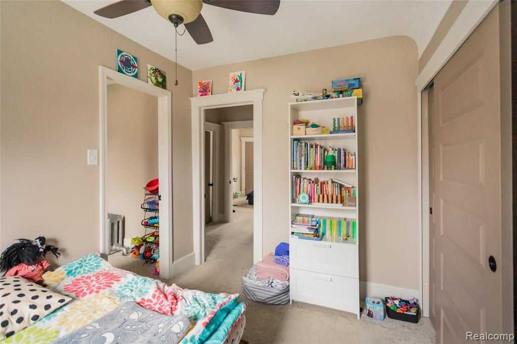 251 California Street Property Photo 24