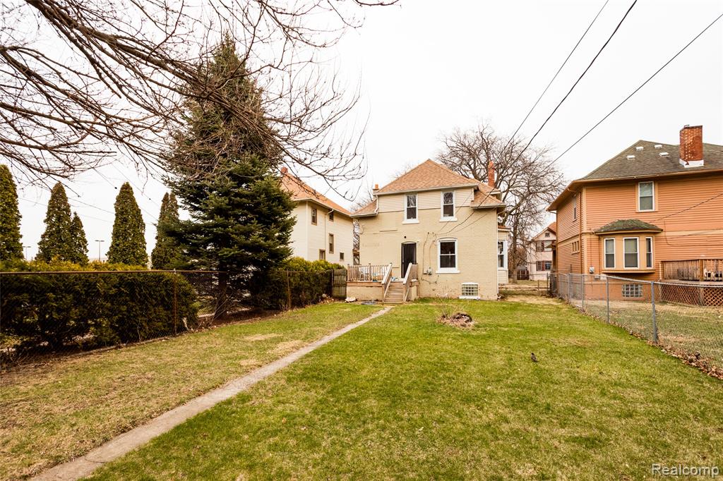 251 California Street Property Photo 28