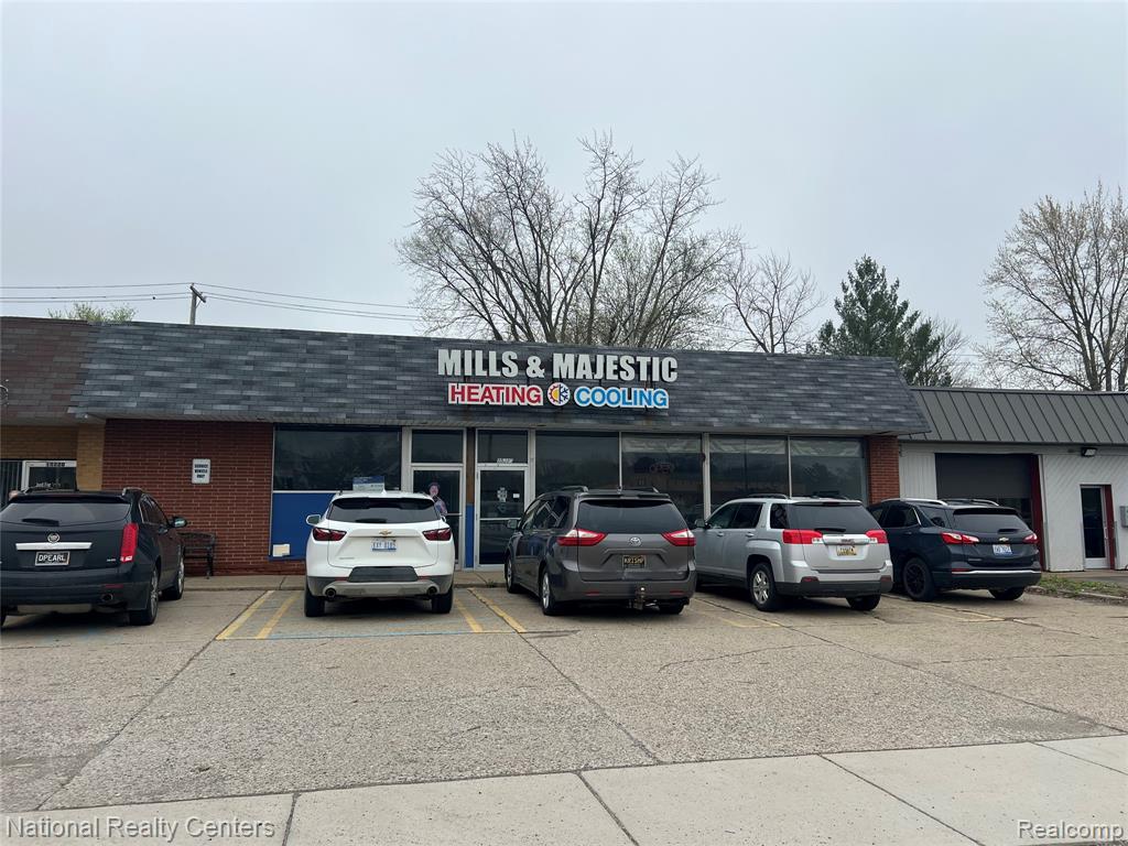 15210 Middlebelt Road Property Photo 1