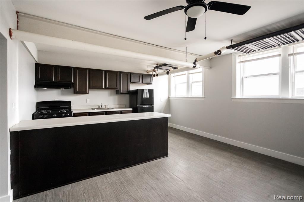 2683 Central Property Photo 4