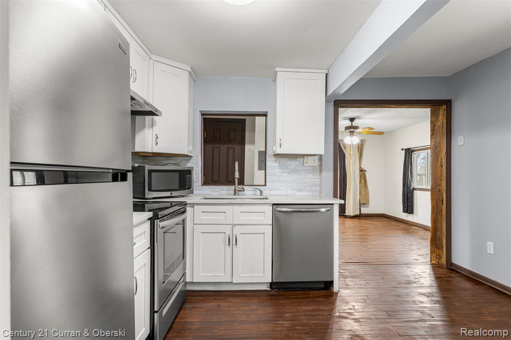 977 Boston Avenue Property Photo 4