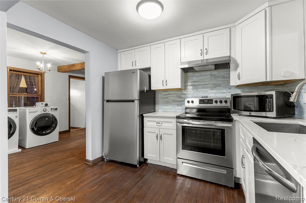 977 Boston Avenue Property Photo 6