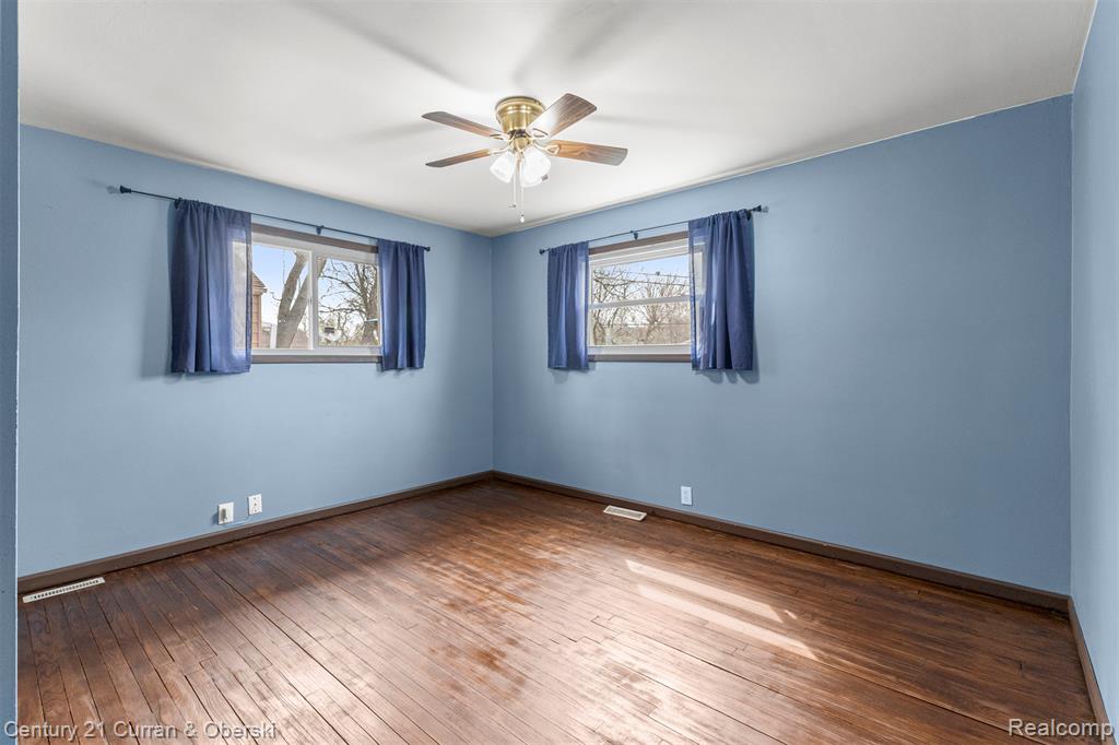 977 Boston Avenue Property Photo 14