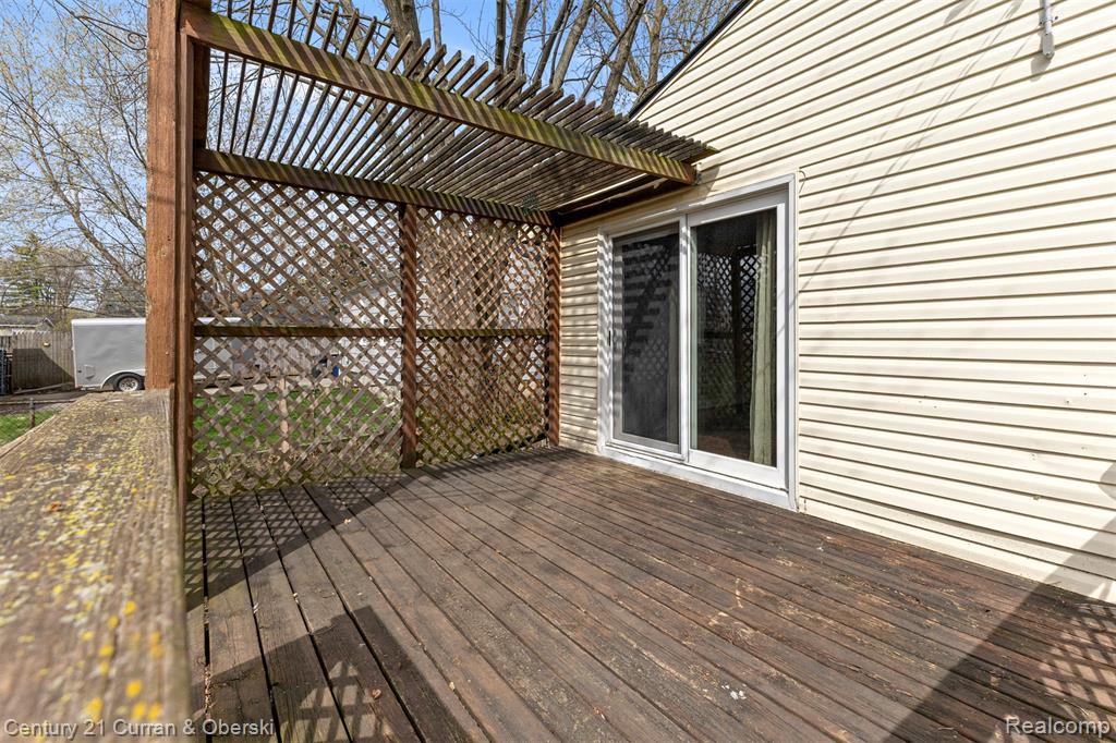 977 Boston Avenue Property Photo 24