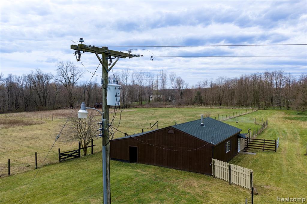 000 Baker Road Property Photo 11
