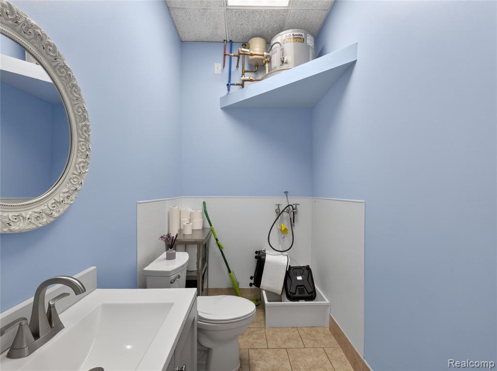 37824 Van Dyke Ave Property Photo 58