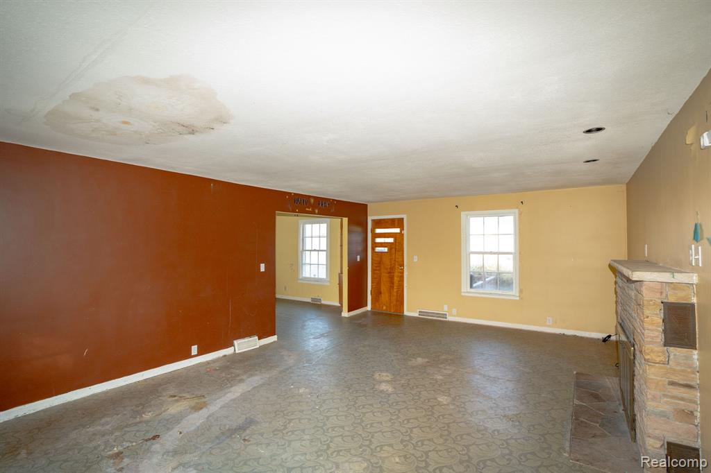 200 North Street Property Photo 6