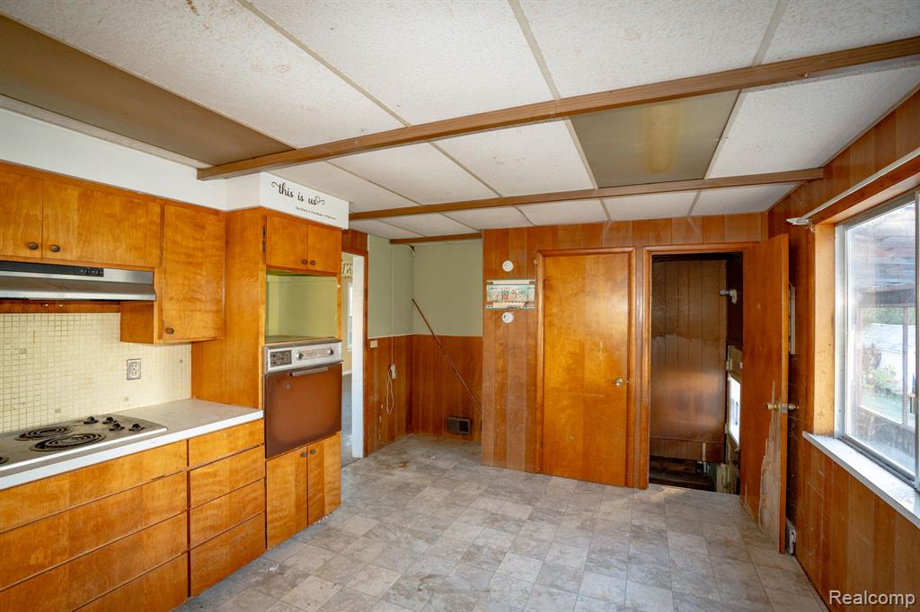 200 North Street Property Photo 10