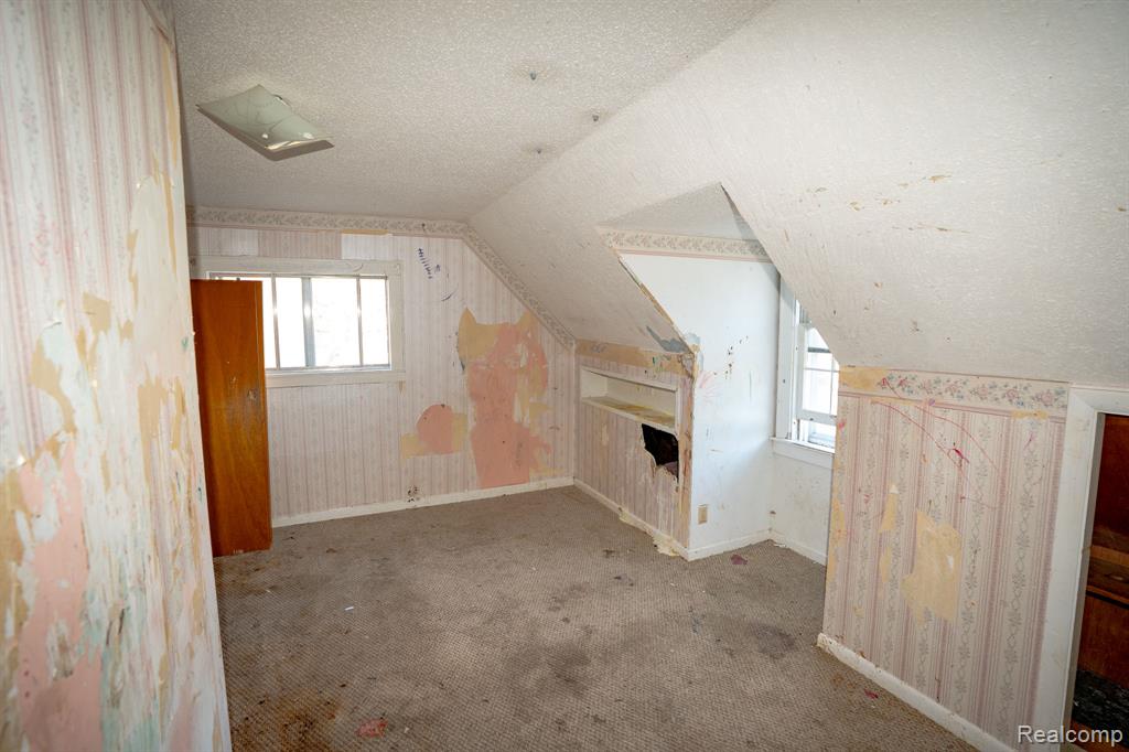 200 North Street Property Photo 15