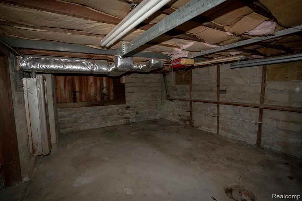 200 North Street Property Photo 34