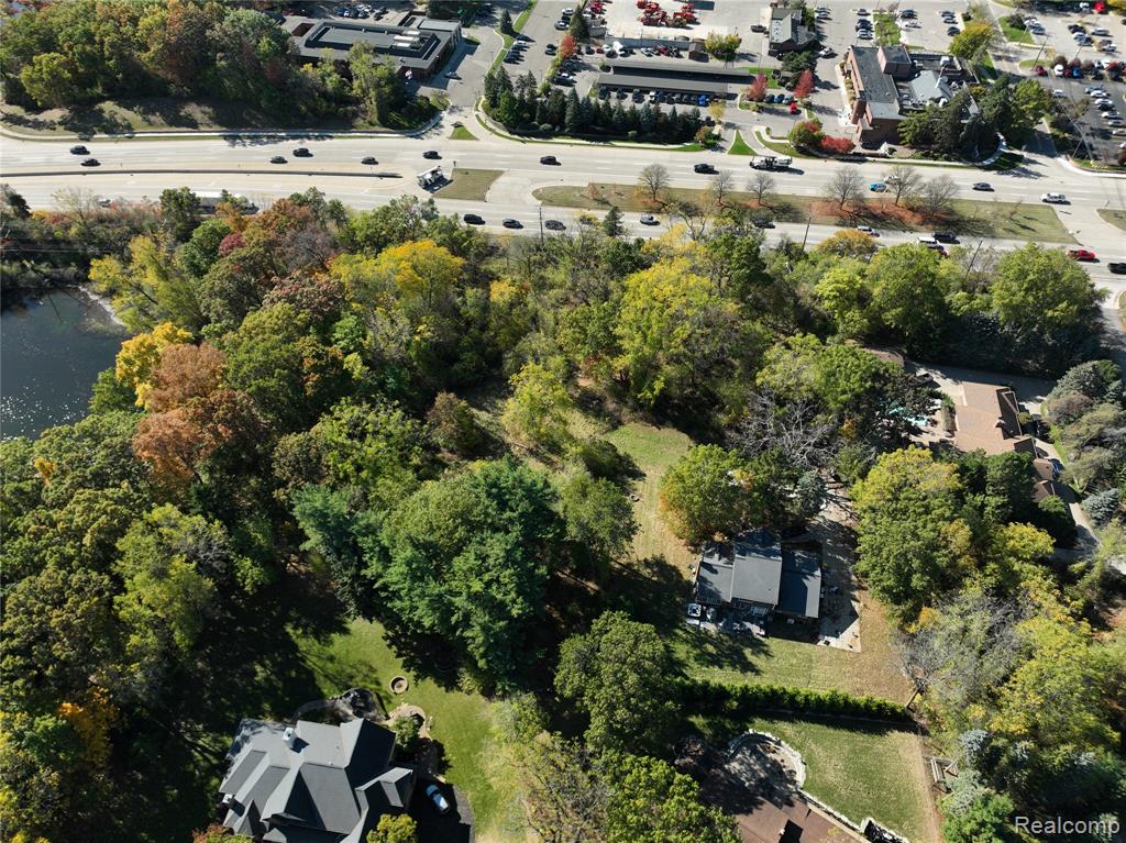 4255 Telegraph Road Property Photo 6