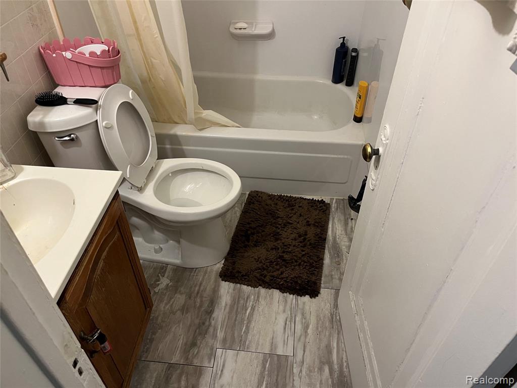300 2nd Street Property Photo 22