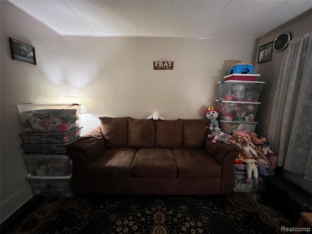 300 2nd Street Property Photo 27