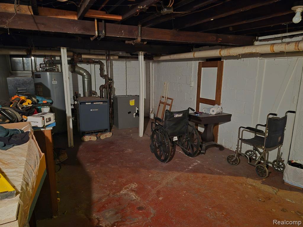 300 2nd Street Property Photo 43