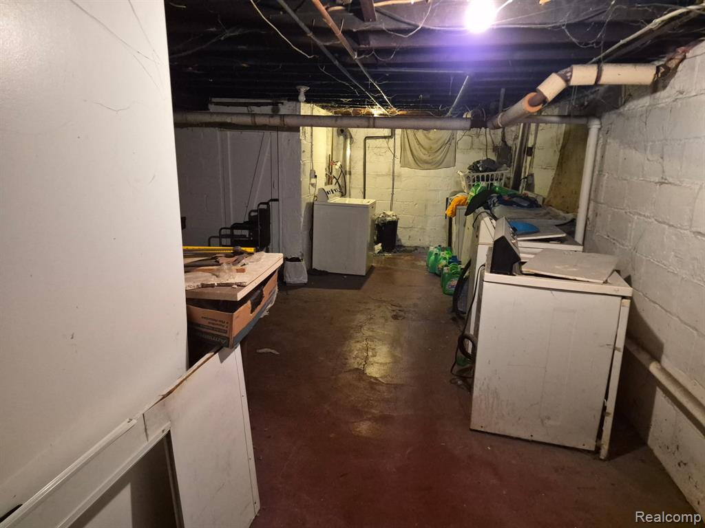 300 2nd Street Property Photo 44