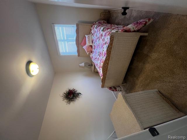 5918 N Lafayette Avenue Property Photo 6