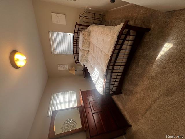 5918 N Lafayette Avenue Property Photo 7