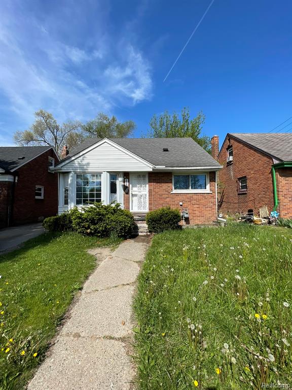 20569 Evergreen Road Property Photo 1