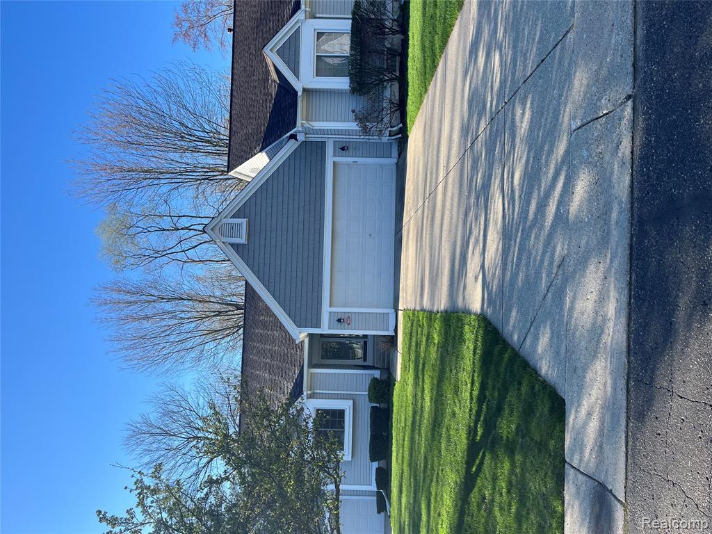6768 Tanglewood Property Photo 1
