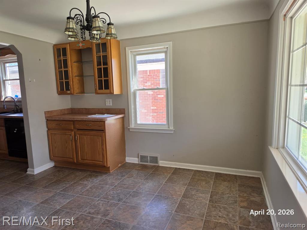 24544 Phlox Avenue Property Photo 6