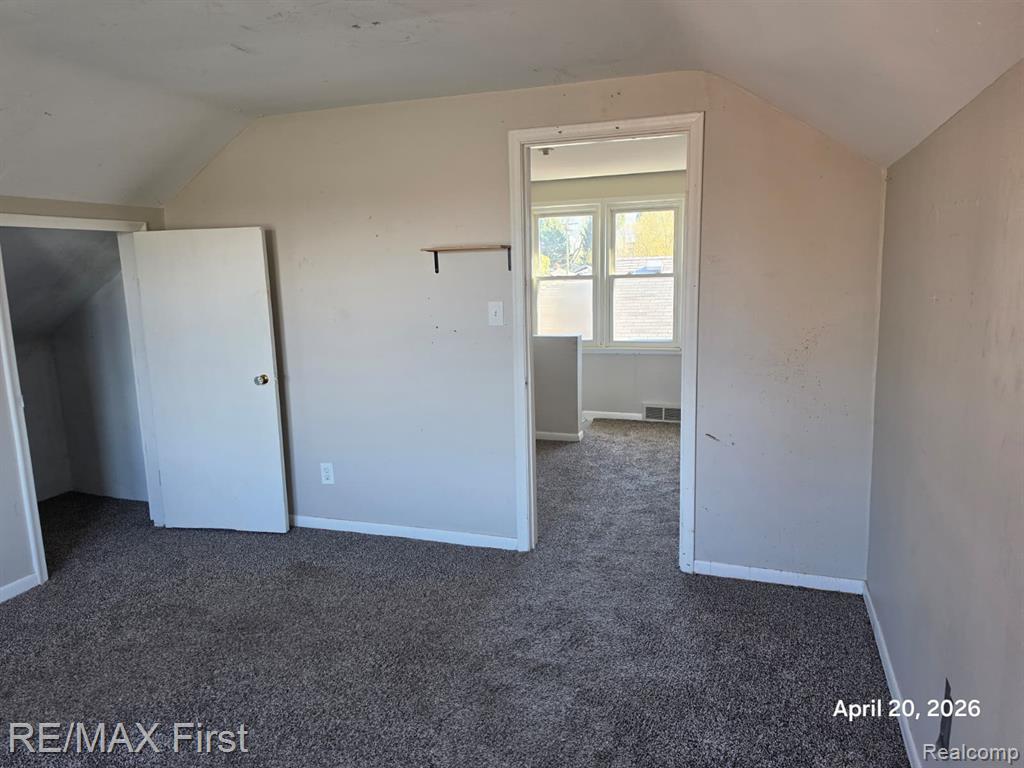 24544 Phlox Avenue Property Photo 13