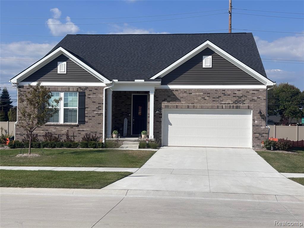 20505 West Kilburn Drive Property Photo 1