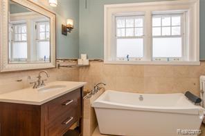22 Edison Street Property Photo 23