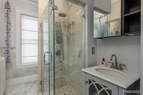 22 Edison Street Property Photo 30