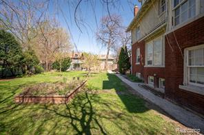22 Edison Street Property Photo 49