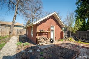 22 Edison Street Property Photo 52