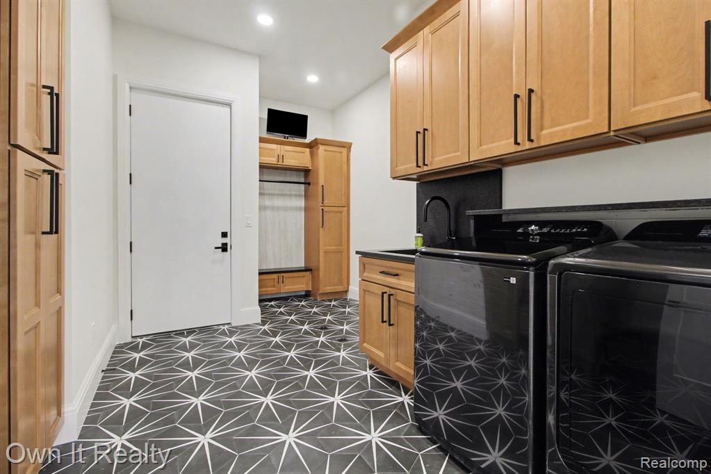 2020 Edgewater Street Property Photo 26