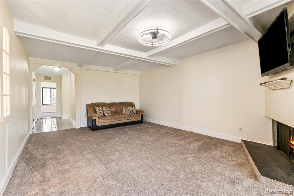 1680 Cliffs Landing Property Photo 7