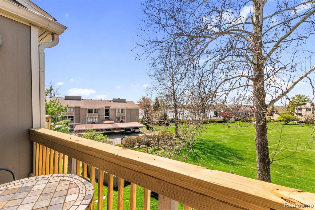 1680 Cliffs Landing Property Photo 24