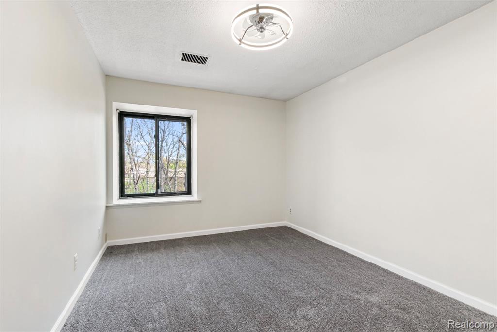 1680 Cliffs Landing Property Photo 26