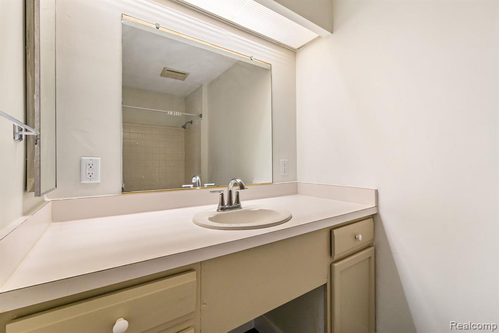 1680 Cliffs Landing Property Photo 31