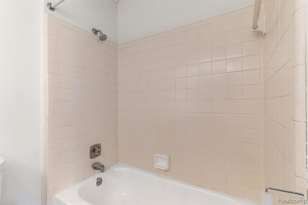 1680 Cliffs Landing Property Photo 32