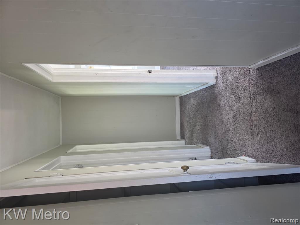 11744 Wade Street Property Photo 8