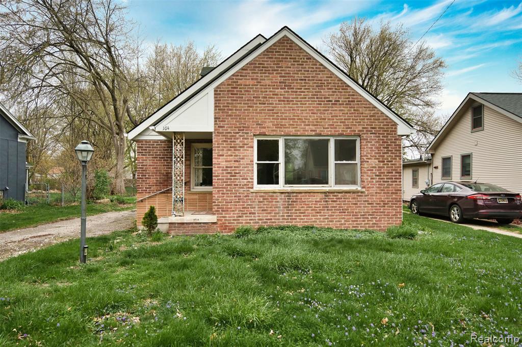104 Leroy Avenue Property Photo 3
