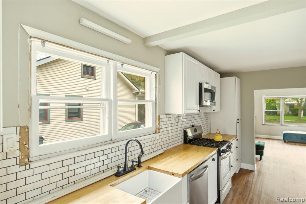 104 Leroy Avenue Property Photo 12