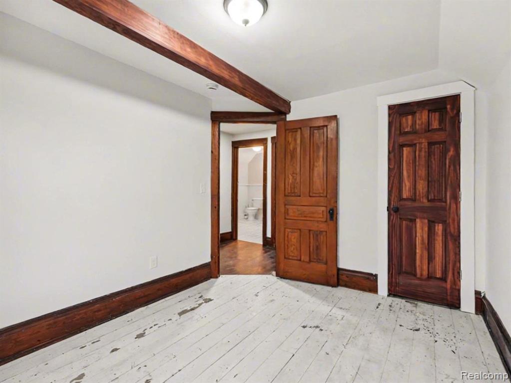 120 Depot Street Property Photo 12