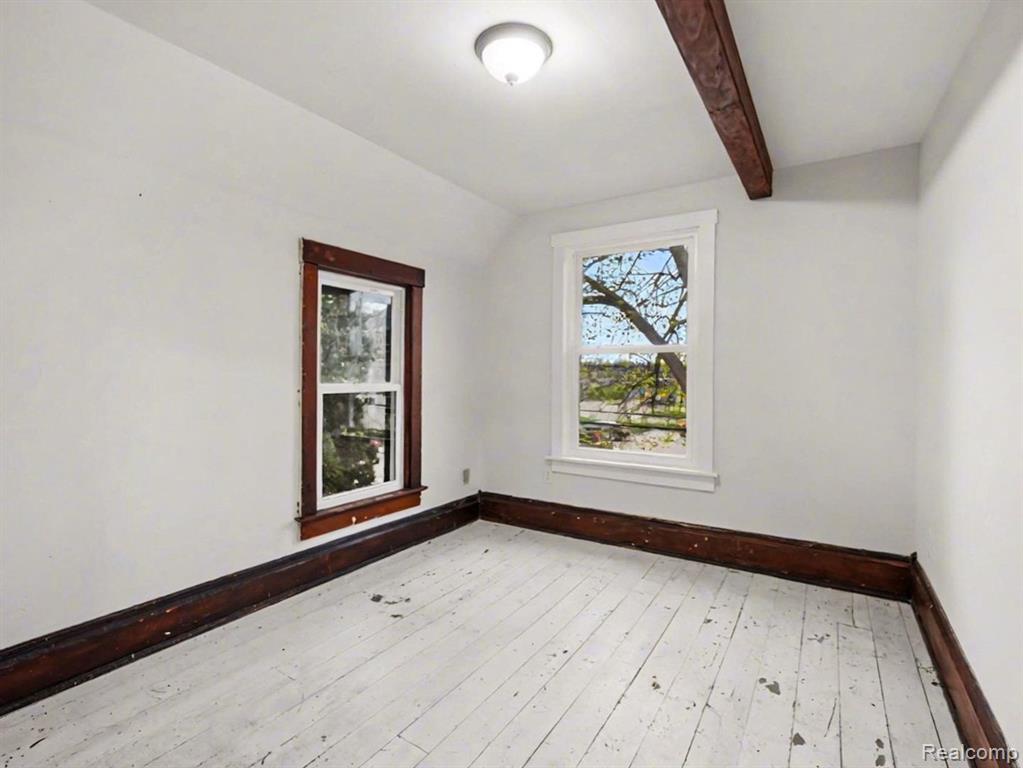 120 Depot Street Property Photo 13